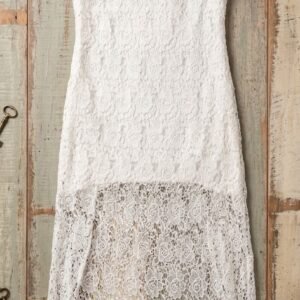 vestido midi em renda